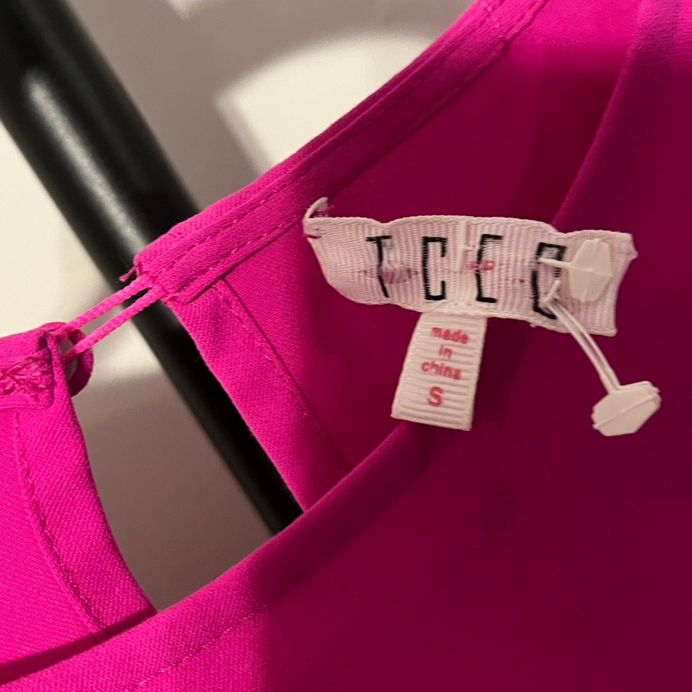 TCEC Fuchsia Ruffled Sleeve Mini Dress - Picture 4 of 7